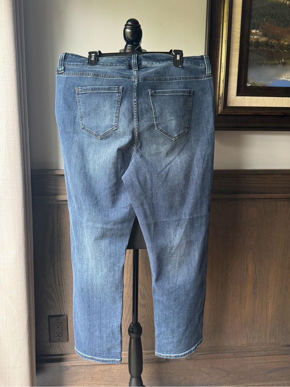 Liverpool Straight-Leg Jeans in Medium Blue Wash 18W nwt - Picture 3 of 7